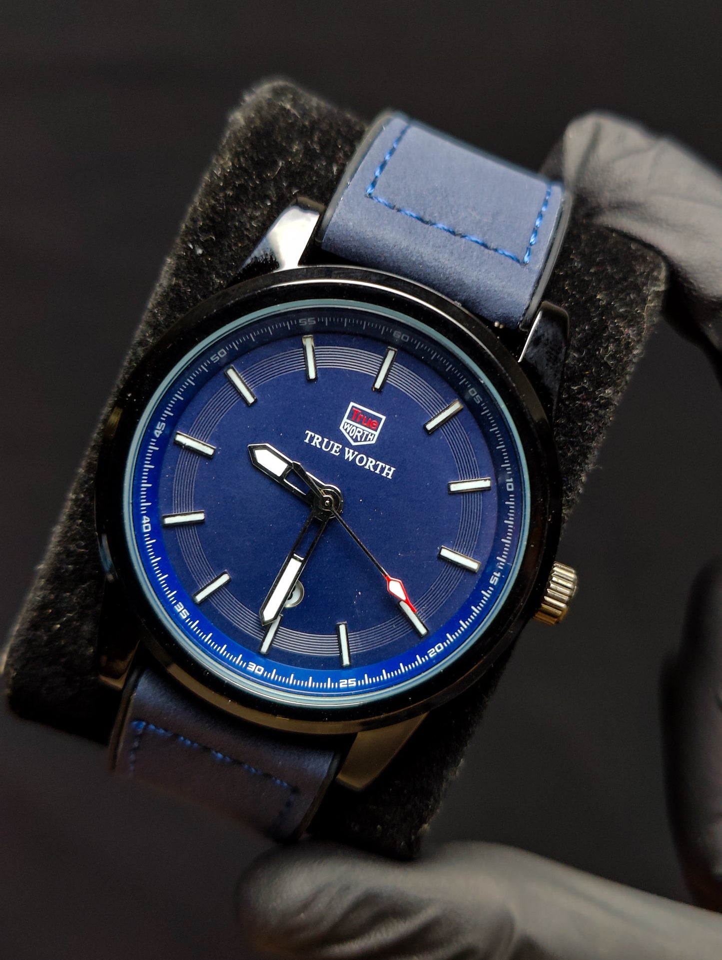 True Worth Leather Strap with Magnetic Lock- Blue